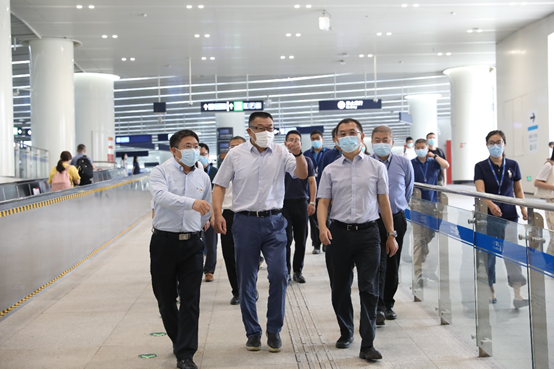 京投公司主要領導分別帶隊開展安全生產月期間安全督導檢查